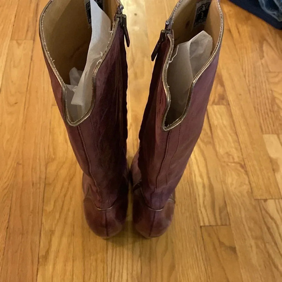 Frye sz 8 Betty Inside Zip purple soft super leather great pre owned condition - Picture 7 of 9